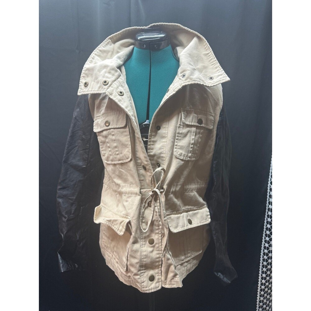 Canvas and leather jacket
